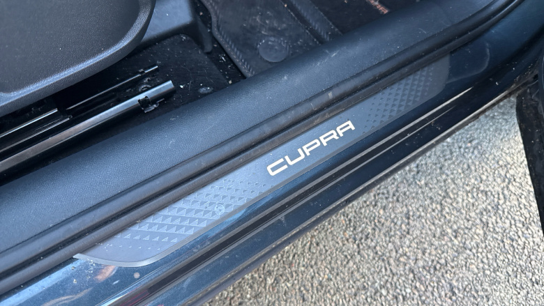 CUPRA Formentor 1.5 eTSI 150 V1 5dr DSG Petrol Estate